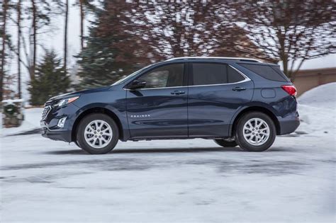 2021 Chevrolet Equinox Pictures - 66 Photos | Edmunds