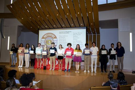 Students Receive Missouri Seal of Biliteracy - MICDS