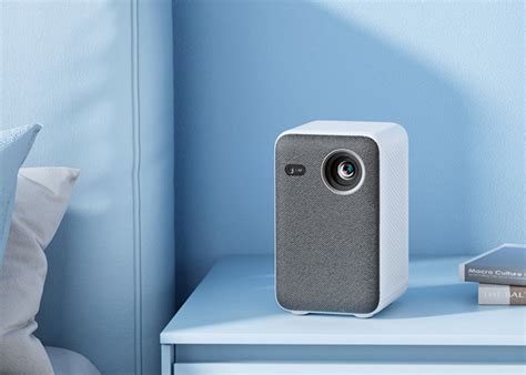 Представлено компактний портативний проектор Xiaomi Projector Mini