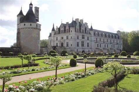 Chateau de Chenonceau gardens; a stunning chateau surrounded by ...