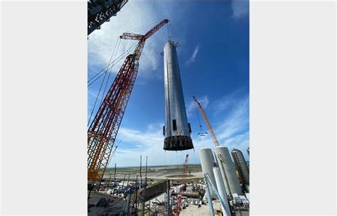 SpaceX lifts huge Super Heavy rocket onto launch stand (photos) | Space