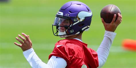 Vikings LB Believes J.J. McCarthy Is 'Gonna Be a Great Player'