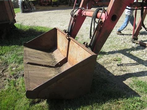 Westendorf WL-42 Loader & Bucket With Quick Attach Brackets BigIron Auctions