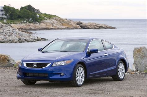 Honda launches 2008 Accord sedan and coupe