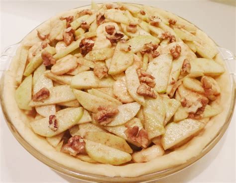 My Personal Food Journal: Homemade Banana Walnut Apple Pie