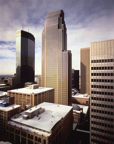 Wells Fargo Center - Minneapolis - Properties – Hines