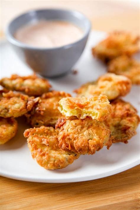 Extra Crispy Deep Fried Pickles Recipe - Baking Beauty