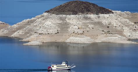 Lake Mead sinks to record low, risking water shortage