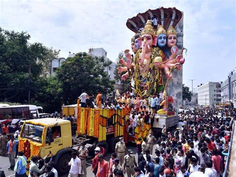 Ganesh immersion procession passes off peacefully in Hyderabad