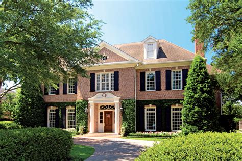 Stately Brick Mansion, Houston, Texas | Leading Estates of the World