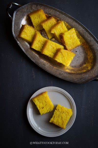 Bika Ambon Panggang / Kuih Bingka (with honeycomb texture)