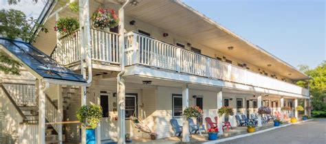 Camden, Maine Motel Has a B&B Feel - The Towne Motel