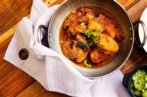 Kosha Murgir Mangsho / Bengali Chicken Kosha