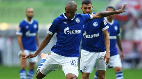 Naldo signs Schalke extension | FourFourTwo