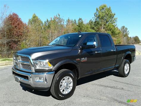 Granite Crystal Metallic 2018 Ram 2500 Laramie Crew Cab 4x4 Exterior Photo #124089835 | GTCarLot.com