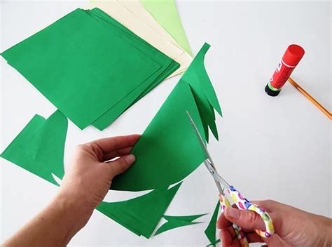 Make a paper leaves garland in 30 minutes