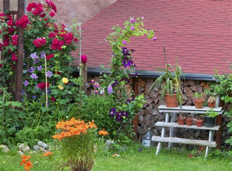 35 Wonderful Ideas How To Organize A Pretty Small Garden Space