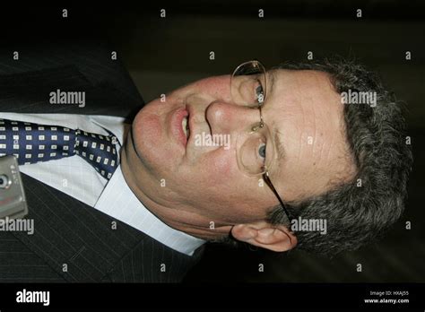 Alexander downer hi-res stock photography and images - Alamy