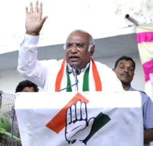 Mallikarjun Kharge Wiki, Age, Caste, Wife, Family, Biography & More ...