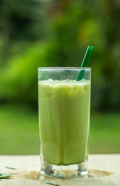 Premium Photo | Home made matcha iced green tea with milk, latte tea ...