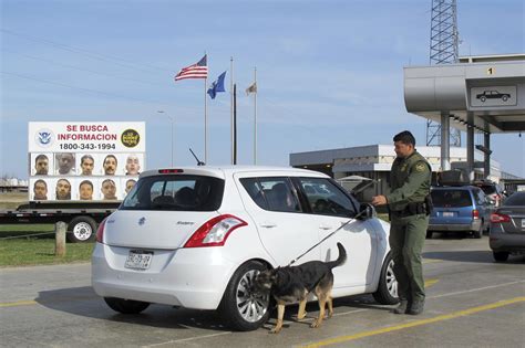 Border Patrol's checkpoints overlooked in debate over wall - Houston, TX