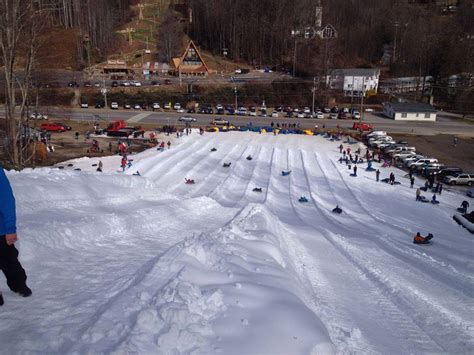 Snow tubing near Asheville NC – The 4 Best Places (2024)