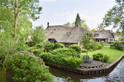 6 Facts You Should Know When Visiting The Giethoorn Netherlands