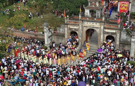 Co Loa Festival in Hanoi, Vietnam - Scooter Saigon Tours