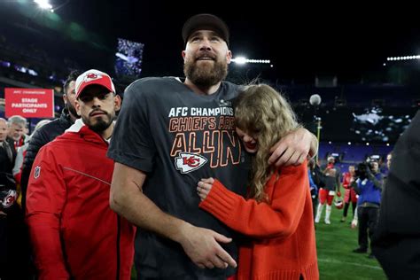 Travis Kelce Has Made A Decision On Attending Grammys With Taylor Swift