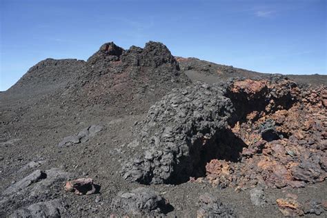 Spatter cones, Mauna Loa volcano – Geology Pics