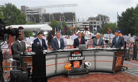 ESPN Announces ‘College GameDay’ Location for Week 12 - Athlon Sports