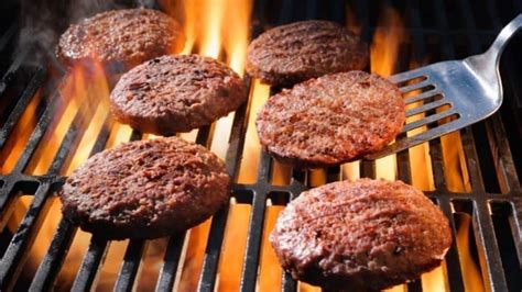 The Dos and Don'ts of Grilling Hamburgers