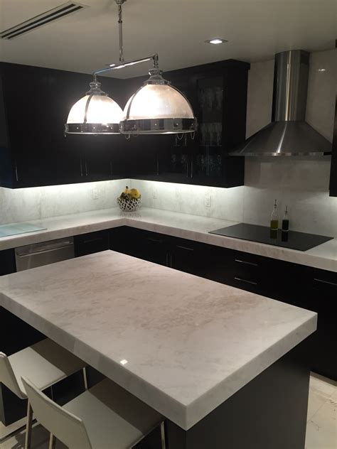 Mystery-White-Marble-Slab-Kitchen-Countertop-1