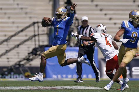 Dorian Thompson-Robinson leads UCLA to 45-17 win over Bowling Green ...