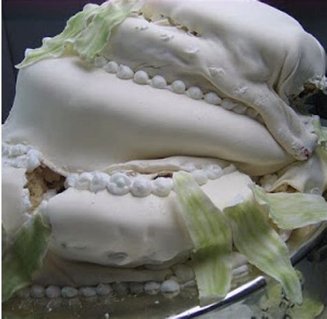 15 wedding cake FAILS that just might make you elope