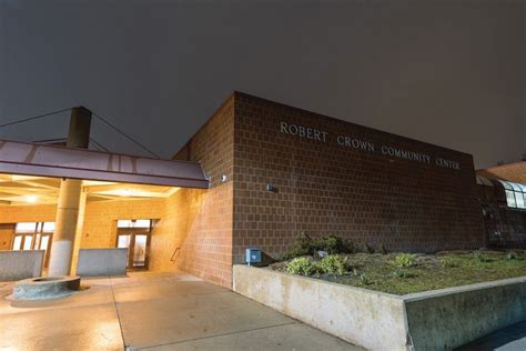 Residents concerned about cost of Robert Crown Community Center