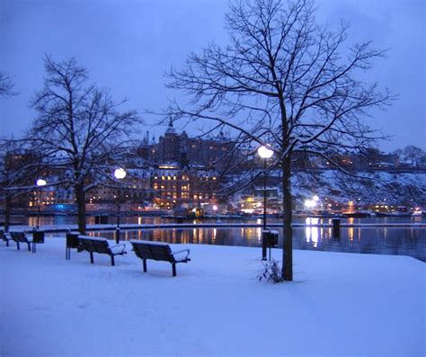 Run For Life: In dark, in light snow, a run in Stockholm | Stockholm ...