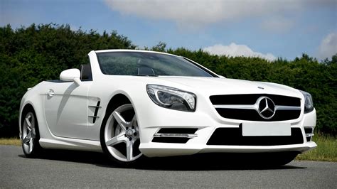 White Mercedes-benz Convertible Coupe · Free Stock Photo