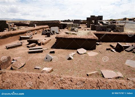 Puma Punku Stone Blocks - Bolivia Stock Image - Image of corner, joints ...