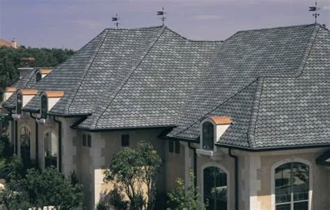 Carriage House® Shingles | Residential Roofing | CertainTeed