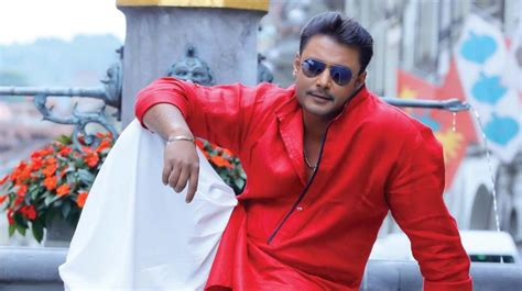 Darshan Thoogudeep Biography, Height, Weight, Age, Movies, Wife, Family ...