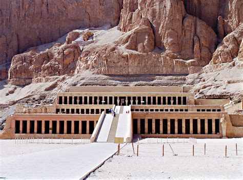 File:Il tempio di Hatshepsut.JPG - Wikipedia