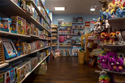 Busy Bee Toys - Chestnut Hill