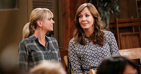 The 12 Best Episodes of CBS’s ‘Mom’