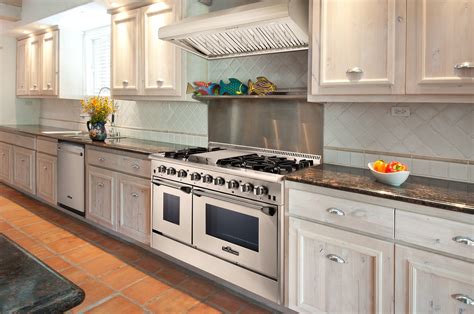 Kitchen debuts most affordable pro-style 48-inch Dual Fuel Range at $4,599 | KBIS