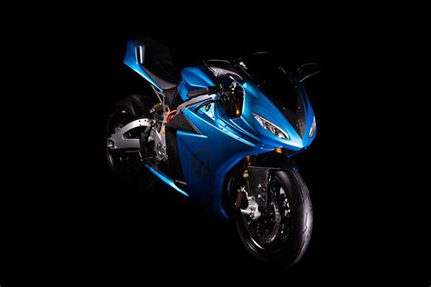 8 Reasons Why We Like The Lightning Strike Electric Motorcycle (2 Reasons Why We Won't Buy One)