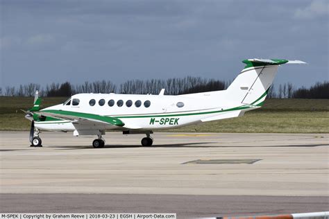 Aircraft M-SPEK (2013 Beech B350 King Air C/N FL-959) Photo by Graham Reeve (Photo ID: AC1396663)