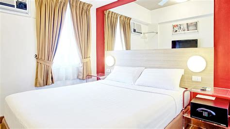 Red Planet Makati Avenue Manila from ₱913. Makati Hotel Deals & Reviews ...