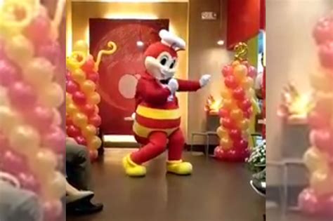 VIRAL: Jollibee mascot dances to 'Versace on the Floor' | ABS-CBN News