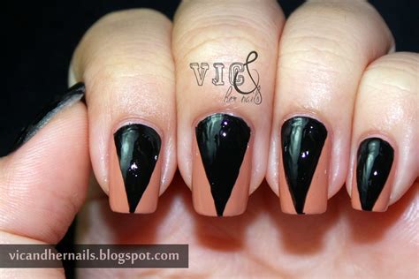 Vic and Her Nails: Halloween Nail Art Challenge - Black Cats or Bats